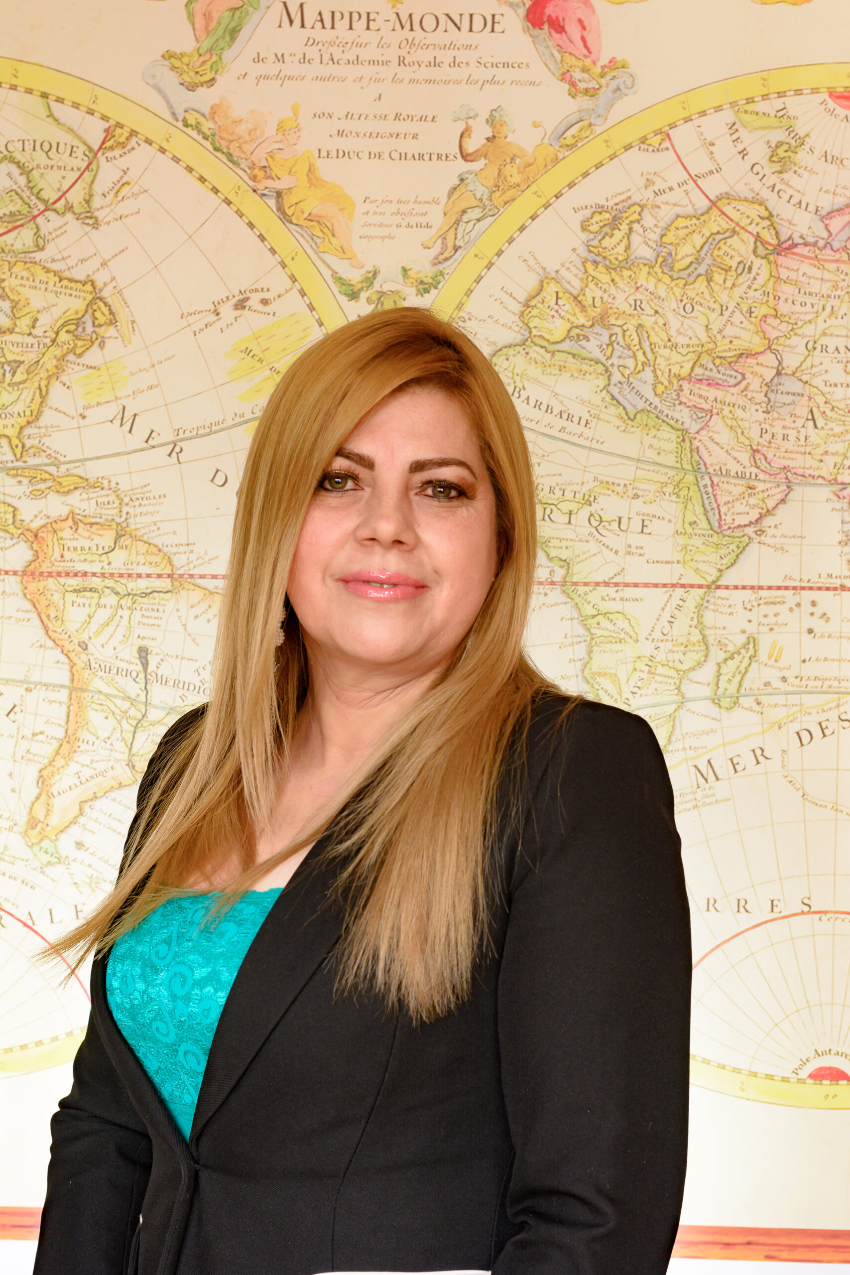 DIRECTORRA SANDRA